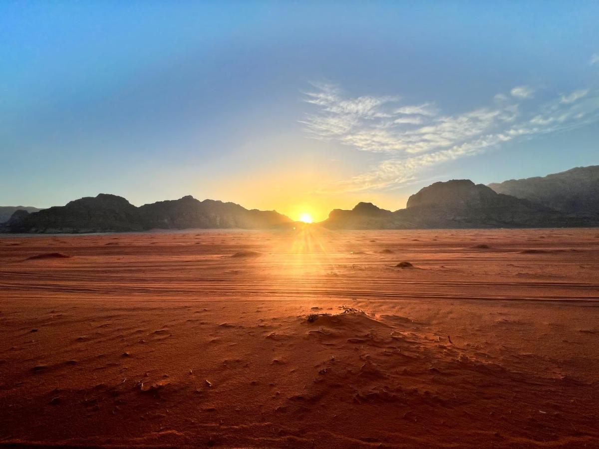 Wadi Rum Shooting Stars Camp Eksteriør billede