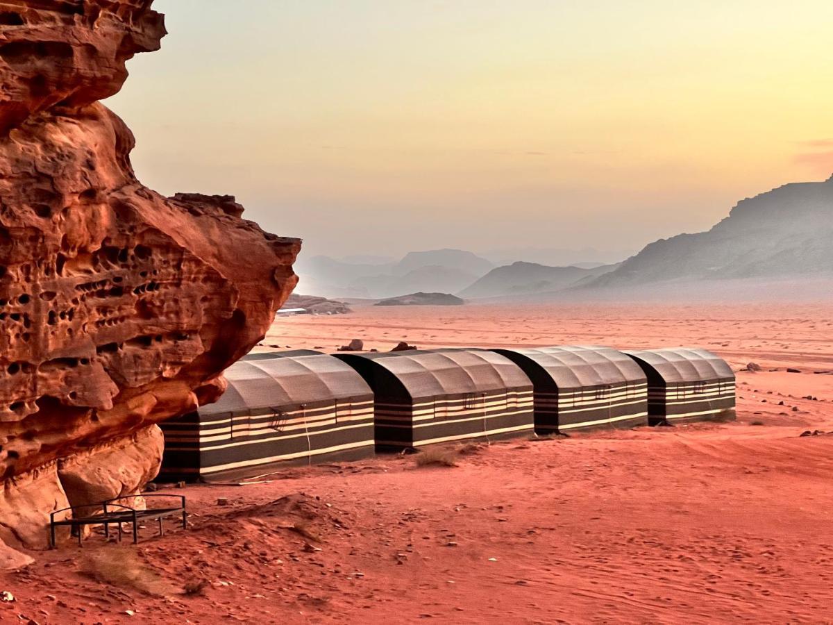 Wadi Rum Shooting Stars Camp Eksteriør billede