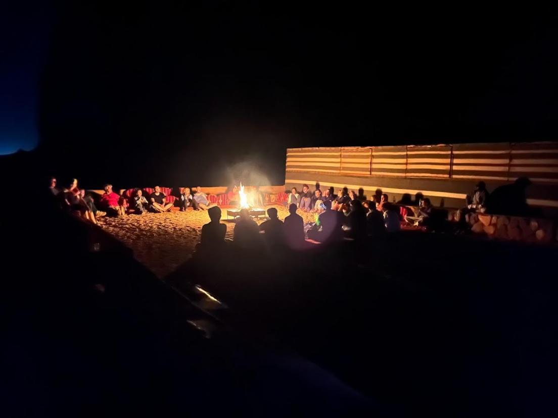 Wadi Rum Shooting Stars Camp Eksteriør billede