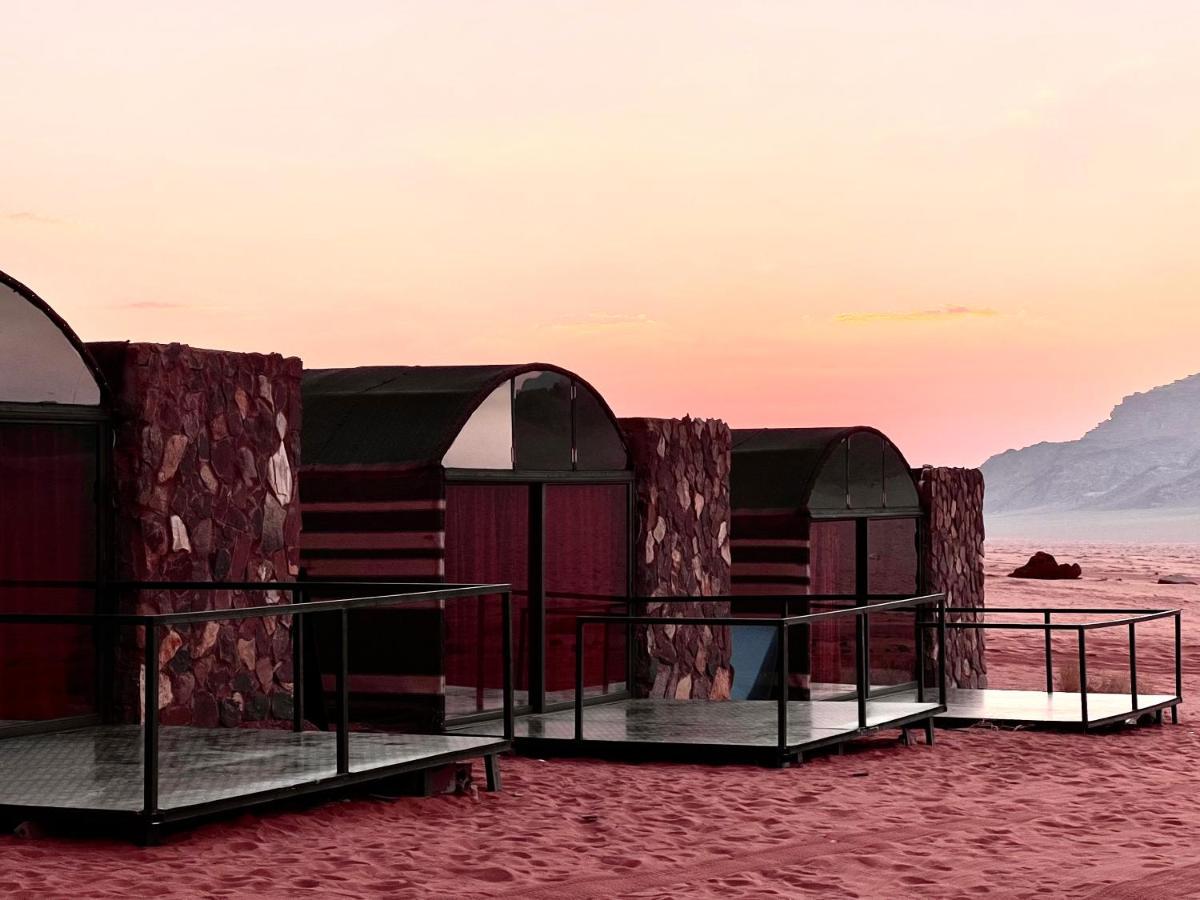 Wadi Rum Shooting Stars Camp Eksteriør billede