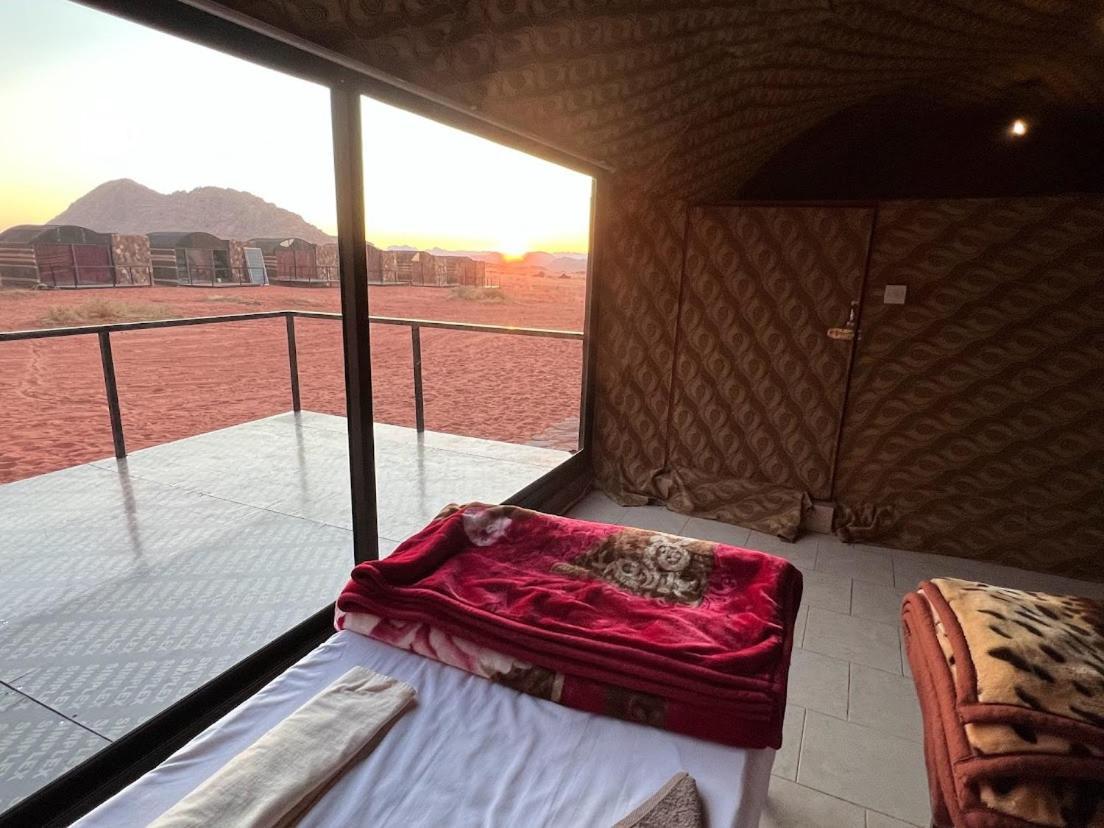 Wadi Rum Shooting Stars Camp Eksteriør billede