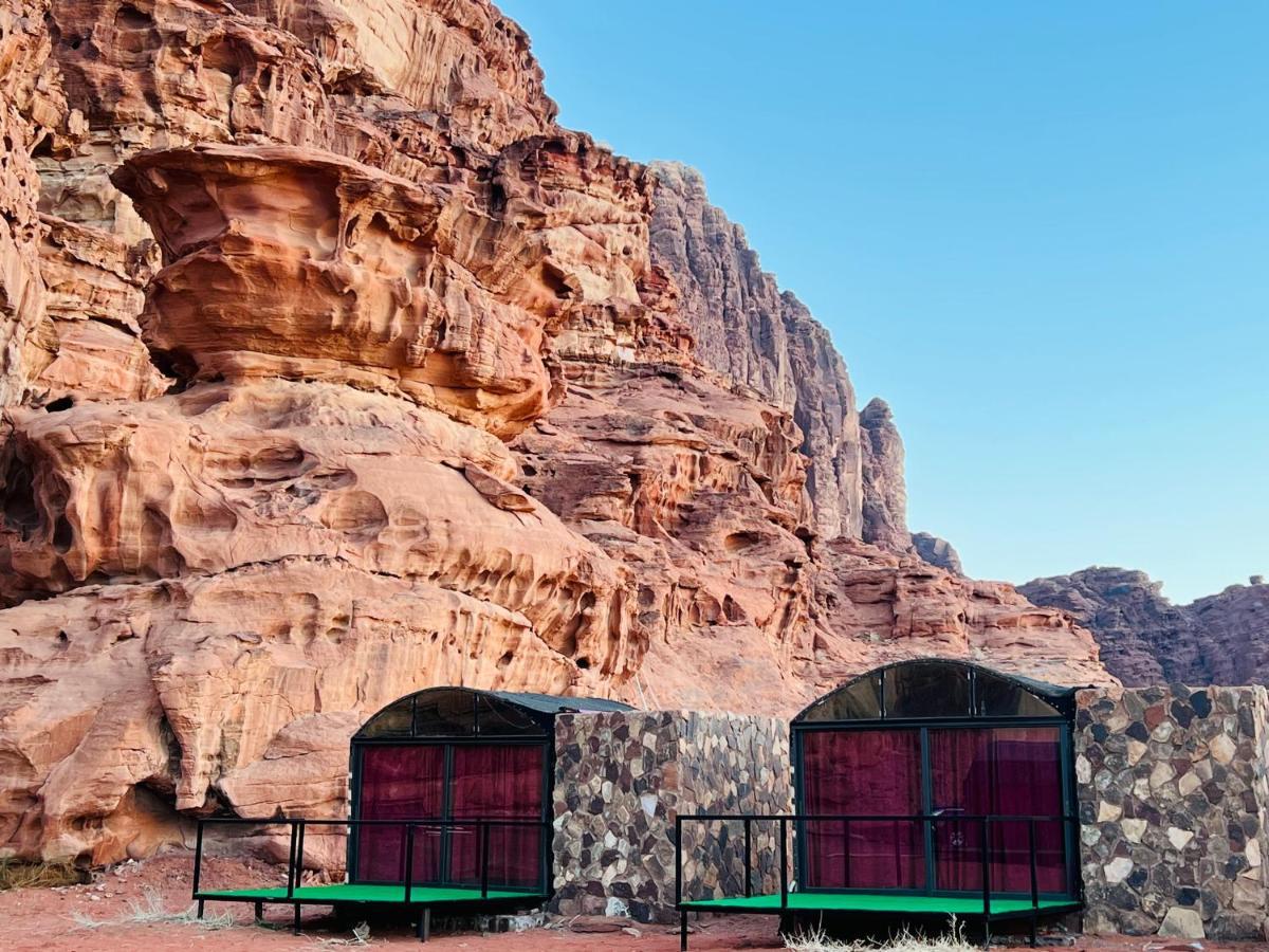 Wadi Rum Shooting Stars Camp Eksteriør billede