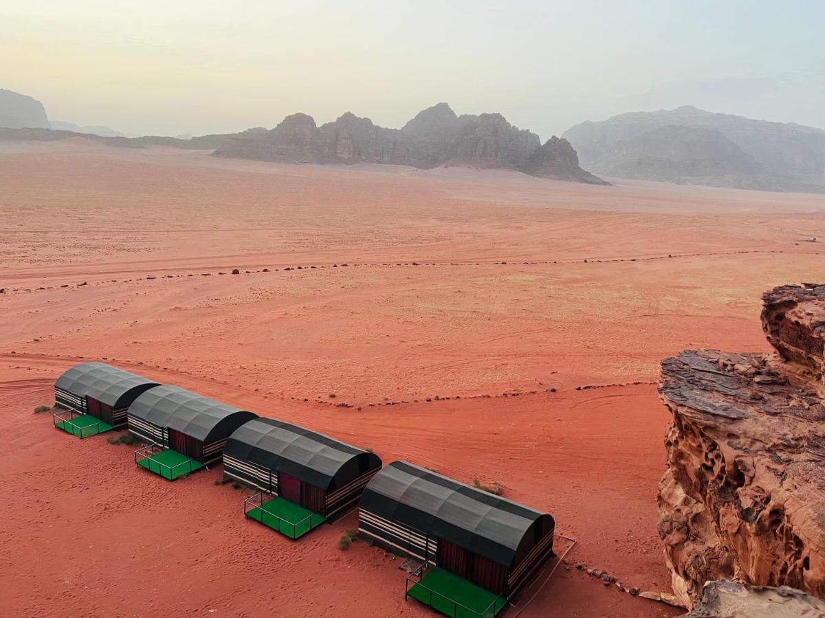 Wadi Rum Shooting Stars Camp Eksteriør billede